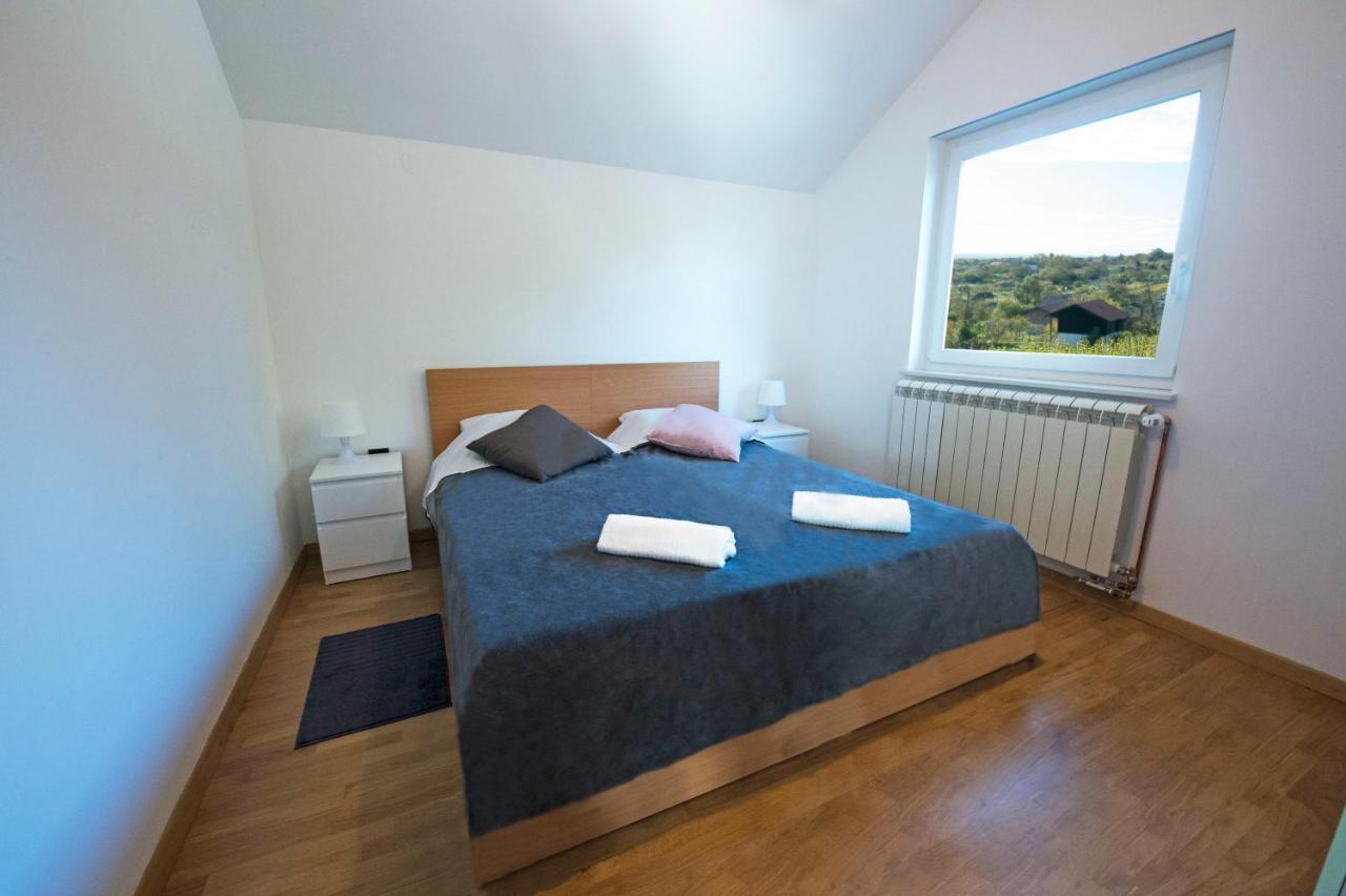 Apartamento Apartman Grc Dugo Selo Exterior foto